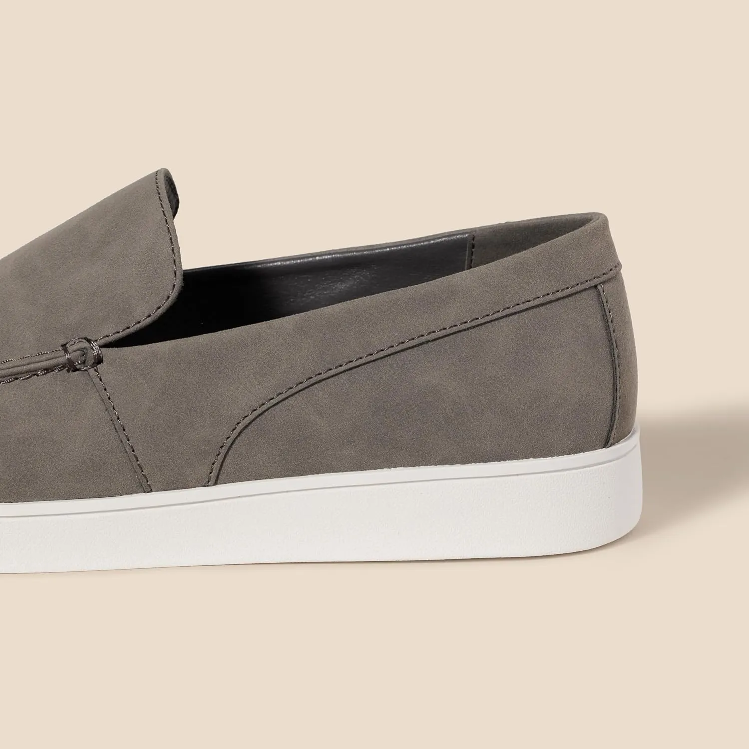 Amazon Essentials Men's Slip-on Loafer Sneakers