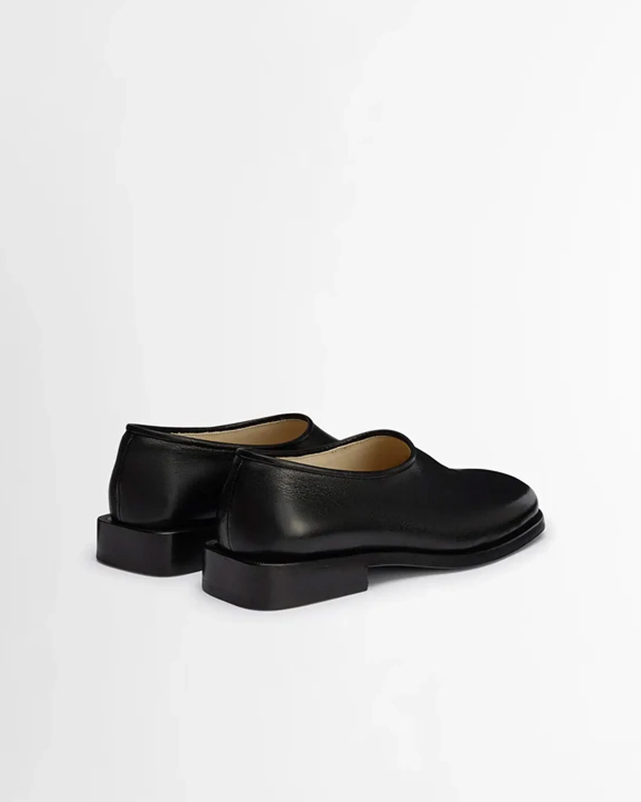 Anatomic Slip On