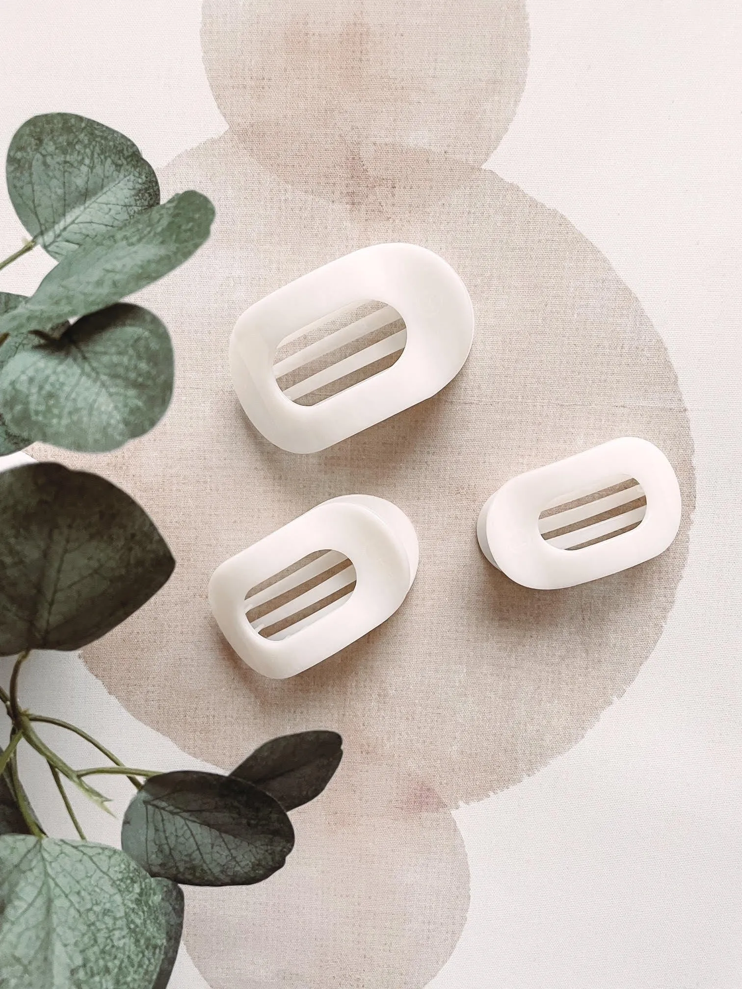 Coconut White Flat Hair Clip (Large)