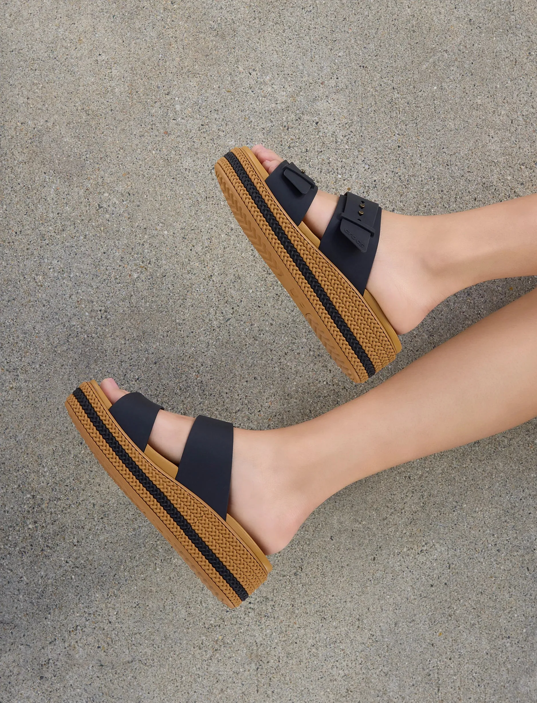 Crocs Brooklyn Woven Buckle