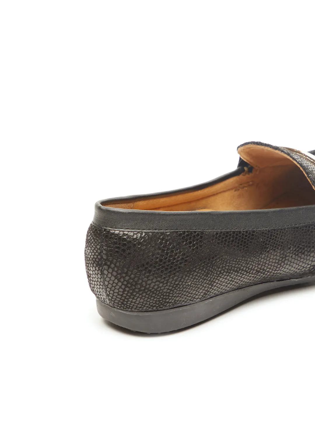 GOSSIP WOMENS BLACK MOCCASINS