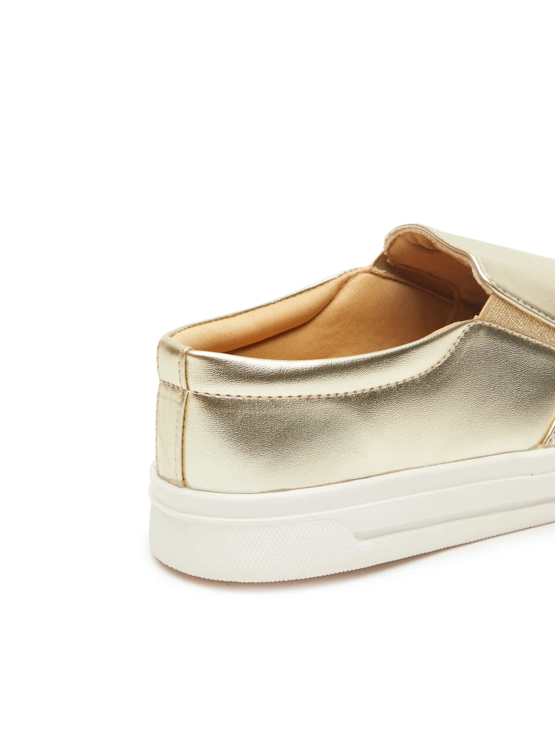 GOSSIP WOMENS GOLD MOCCASINS