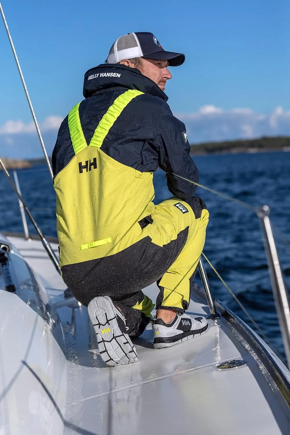 Helly-Hansen Skagen F-1 Sailing Sneakers for Men Featuring Open-Mesh Construction, EVA Insoles, and Multi-Zone Traction Grip Outsoles