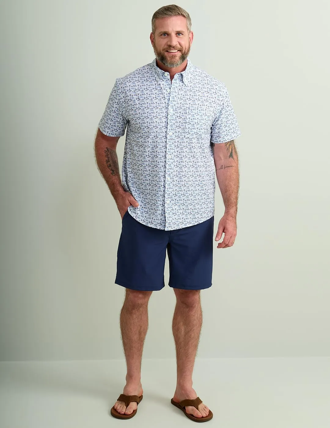 HUK Kona Solid Short Sleeve Fishing Button Down Shirt for Men