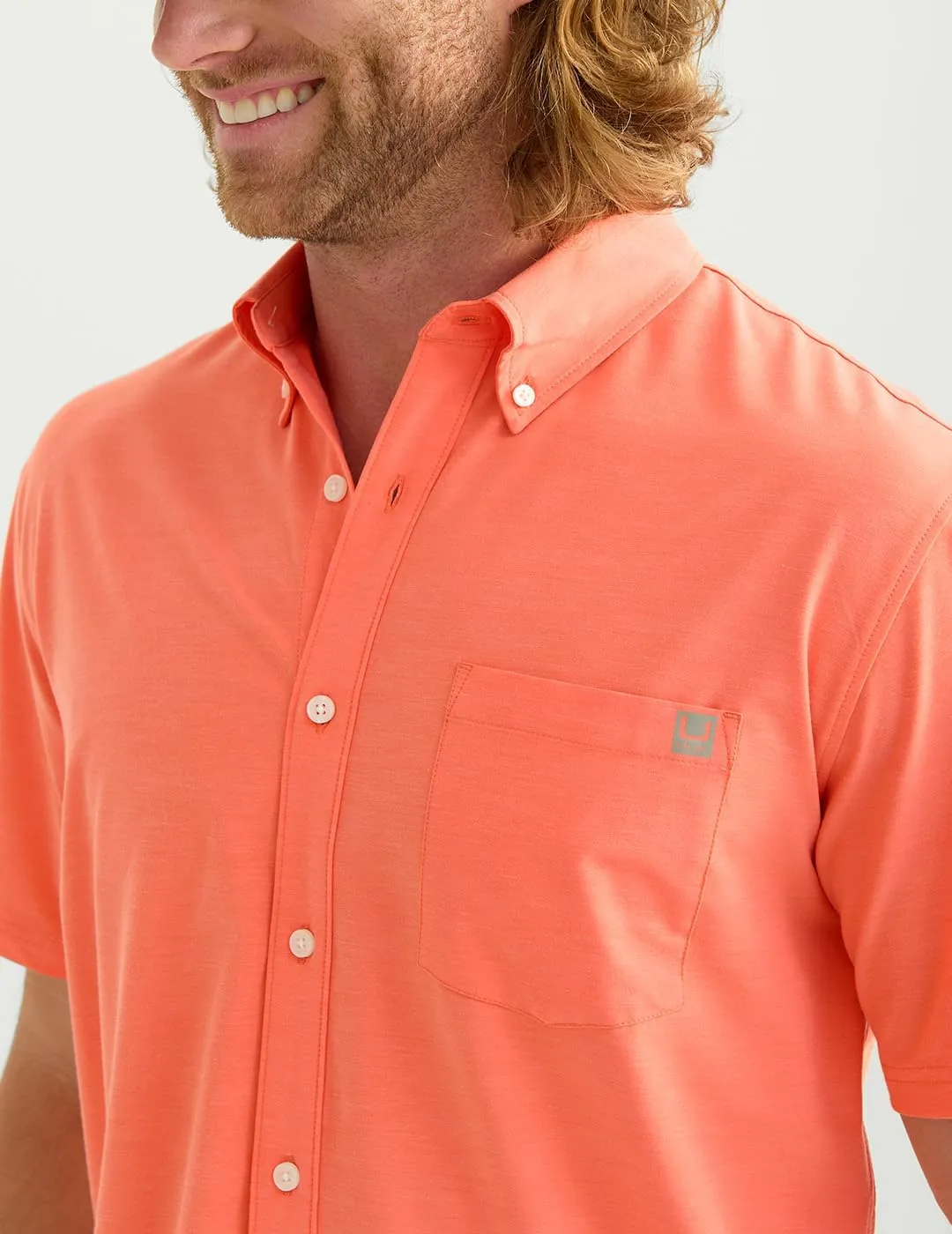 HUK Men's Kona Solid Short Sleeve Fishing Button Down Shirt