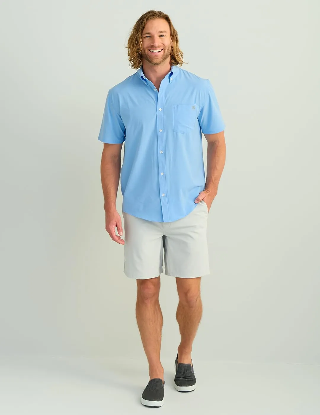 HUK Men's Kona Solid Short Sleeve Fishing Button Down Shirt
