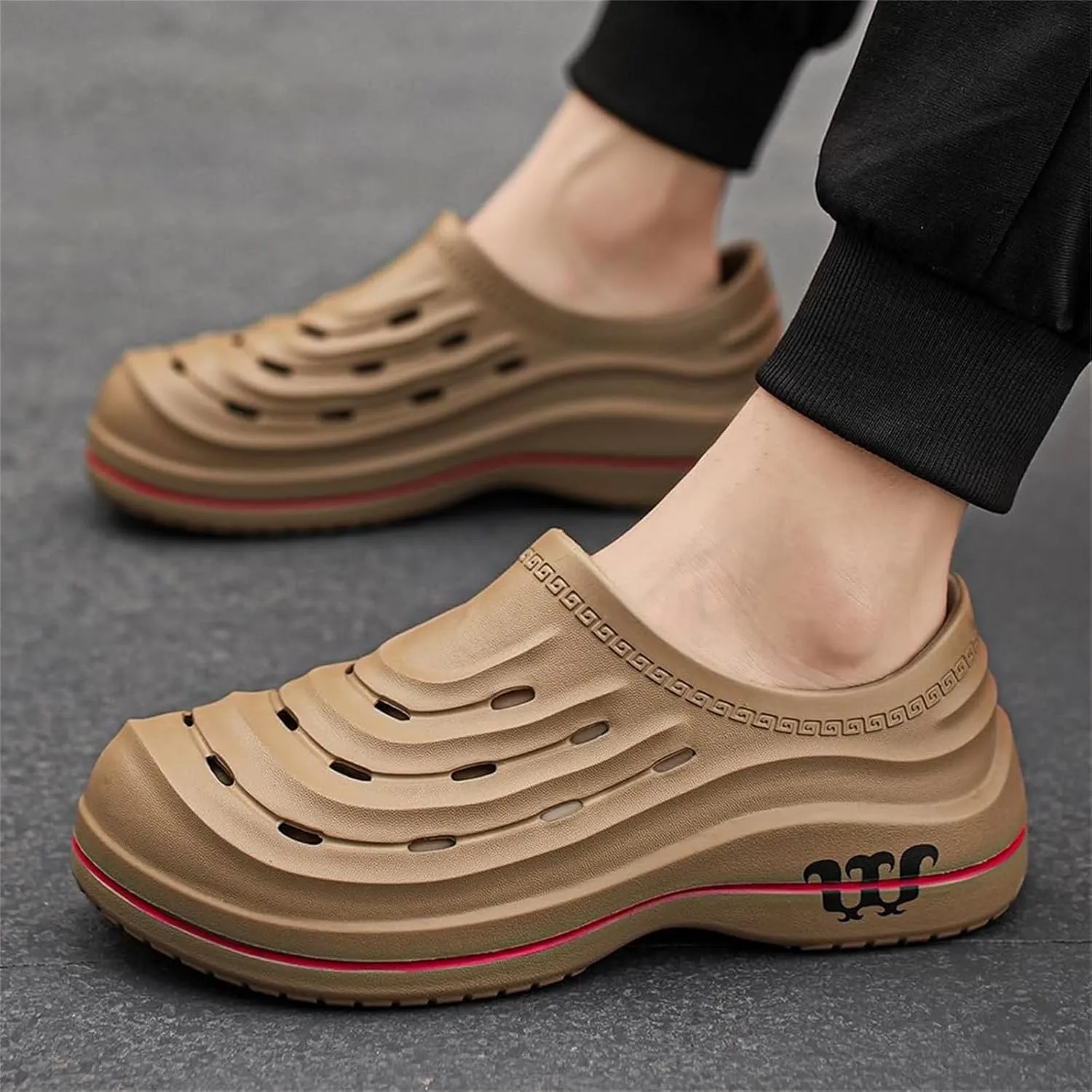 Men's and Women's Arch Support Clogs,Wide Toe Box Non-Slip Beach Slippers,Oil Resistant Waterproof Armadillo Chef Shoes, Slip-on Garden Shoes Lightweight Kitchen Clogs with Removable Cushion Footbed