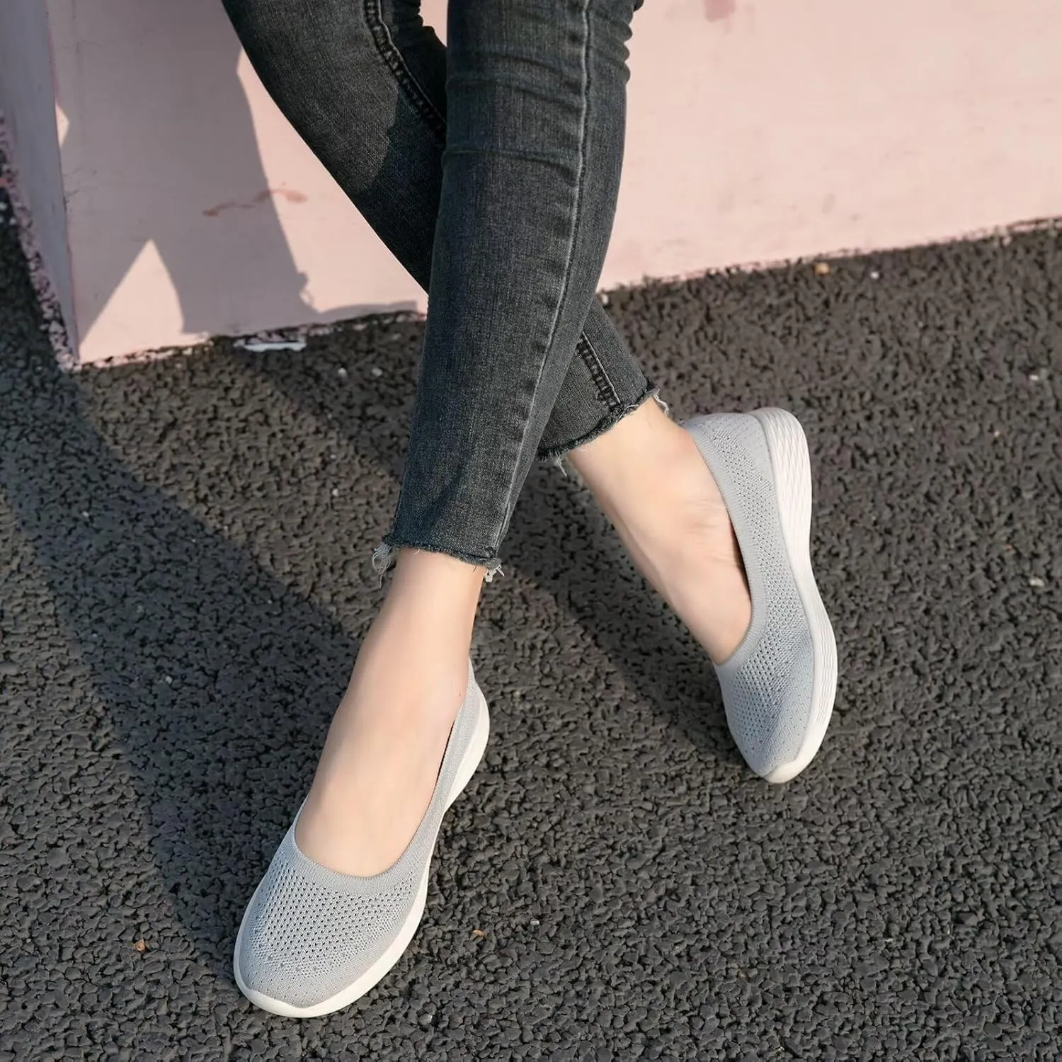 poemlady Women's Slip on Loafer Shoes - Mesh Casual Ballet Flat Nurse Walking Sneakers Round Toe Knit Casual Memory Foam Shoes