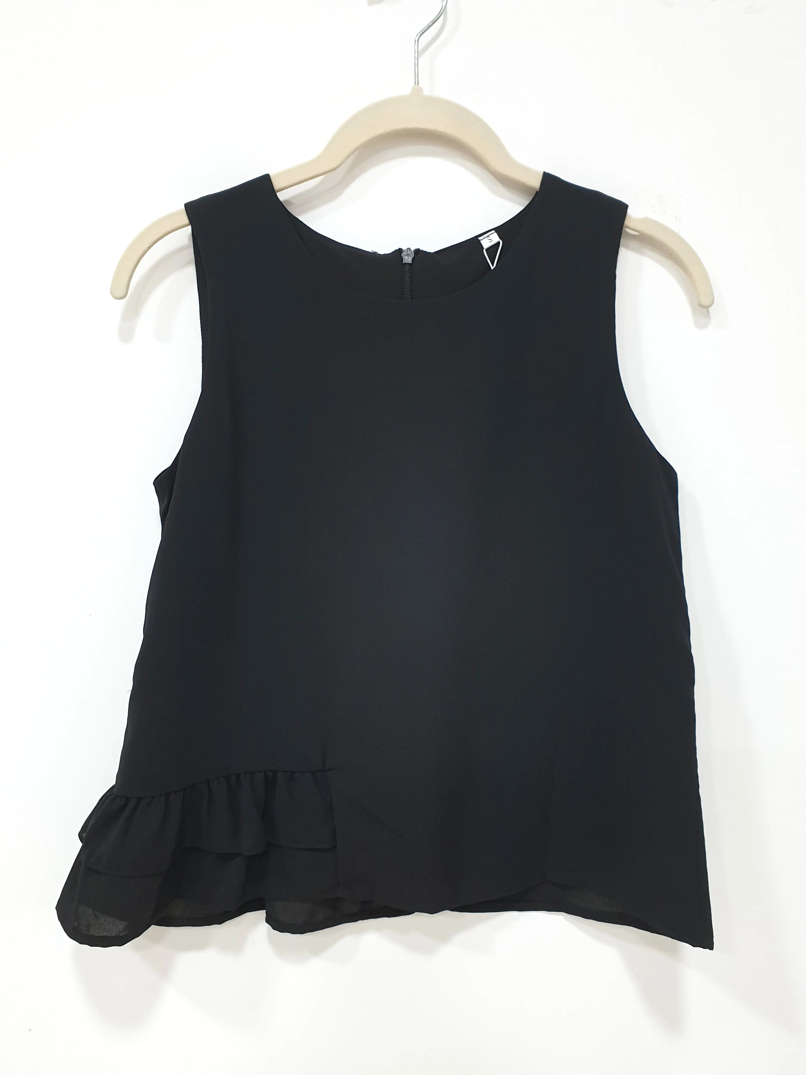 Side Ruffles Top (Non-returnable)