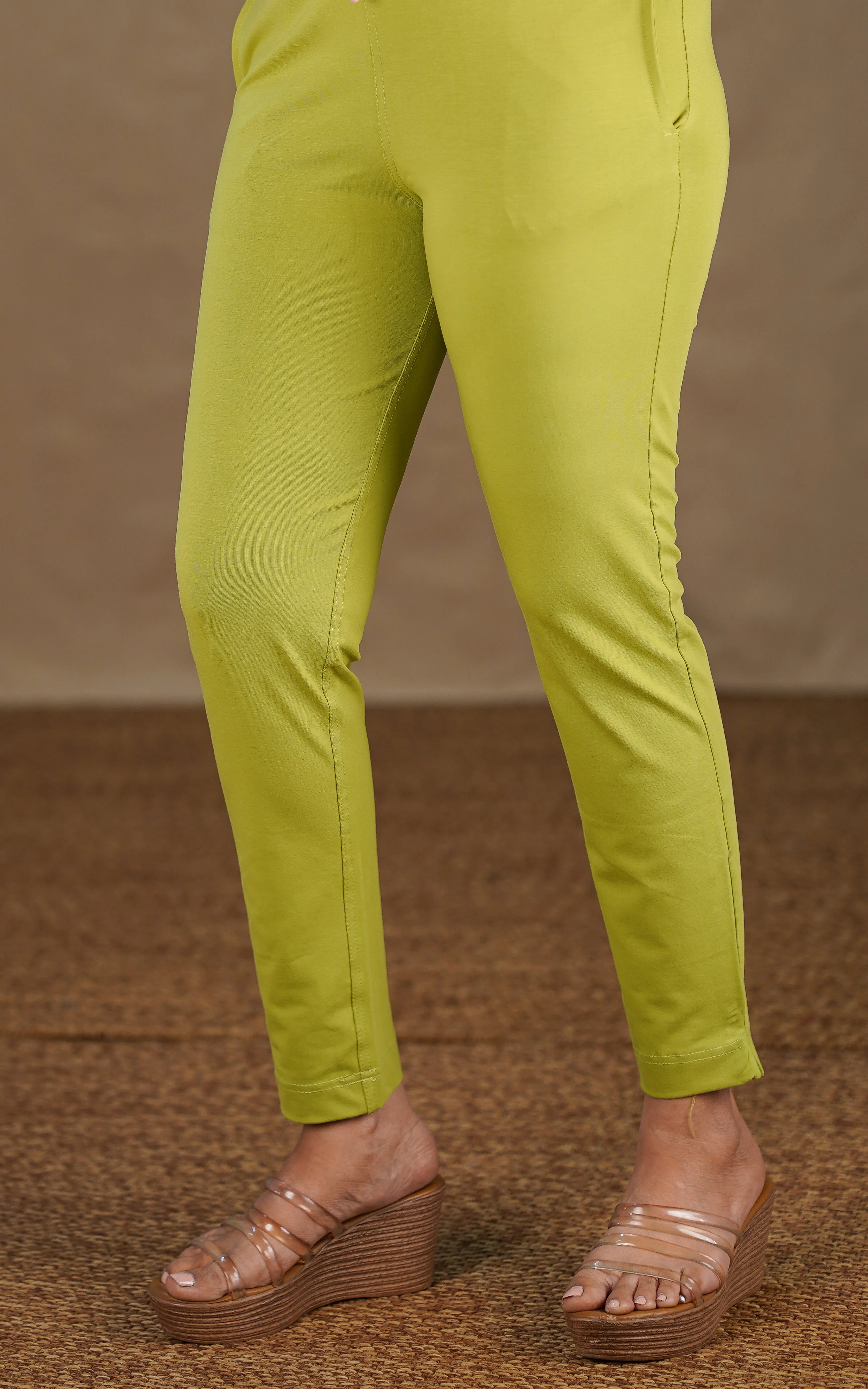 Straight Fit Stretchable Pant Pista Green