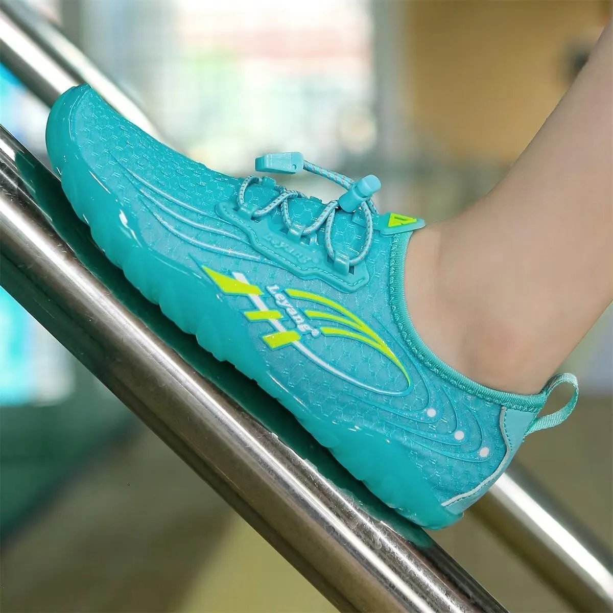 Women Gradient Quick Drying Aqua Shoes for Beach Swimming Running
